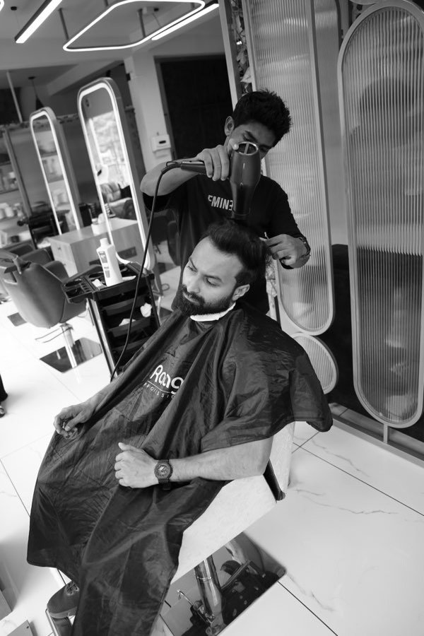 Client Grooming at EcoChic Salon Kochi